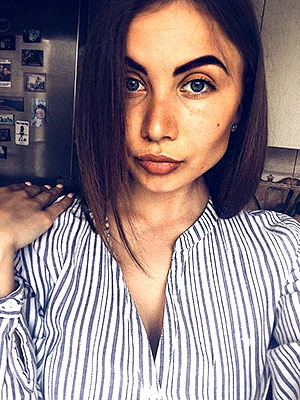 Gentle lady Kristina from Skadovsk (Ukraine), 27 yo, hair color brown-haired