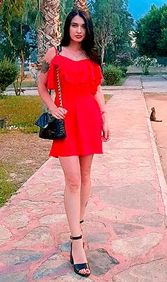 Purposeful wife Natal'ya from Kherson (Ukraine), 38 yo, hair color black