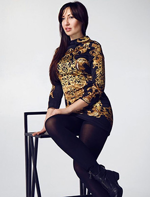Punctual woman Galina from Kherson (Ukraine), 46 yo, hair color brown-haired