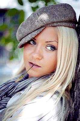 Sensitive lady Irina from Khmelnitsky (Ukraine), 36 yo, hair color blonde