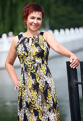 Goal oriented woman Valentina from Khmelnitsky (Ukraine), 56 yo, hair color brown-haired