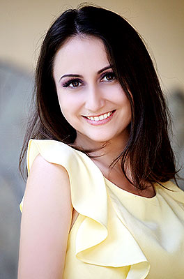 Goal oriented woman Elena from Khmelnitsky (Ukraine), 37 yo, hair color brown-haired