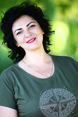 Special woman Natal'ya from Khmelnitsky (Ukraine), 44 yo, hair color brunette