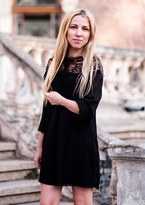 Helpful lady Lyudmila from Odessa (Ukraine), 46 yo, hair color blonde