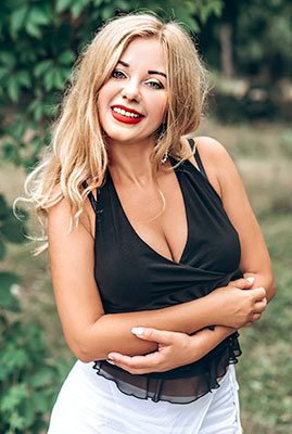 Romantic woman Svetlana from Odessa (Ukraine), 48 yo, hair color blonde