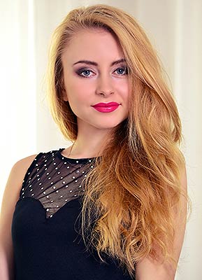 Cheerful lady Ol'ga from Kiev (Ukraine), 28 yo, hair color blonde