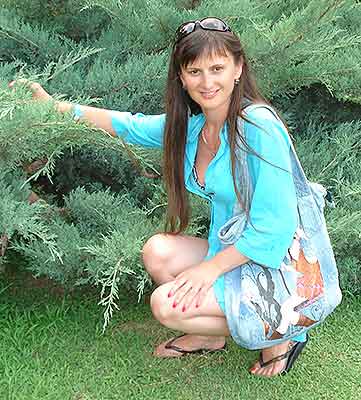 Active bride Natal'ya from Chernigov (Ukraine), 43 yo, hair color black