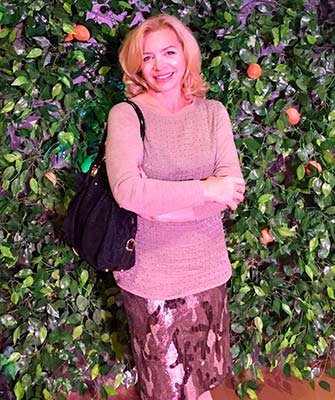 Cheerful lady Lina from Kiev (Ukraine), 55 yo, hair color blonde