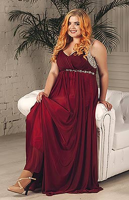 Sympathetic lady Anna from Kiev (Ukraine), 26 yo, hair color red-haired