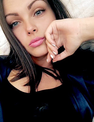 Wellmannered lady Oksana from Kiev (Ukraine), 31 yo, hair color black