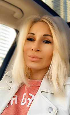 Pleased lady Vita from Miami (USA), 43 yo, hair color blonde