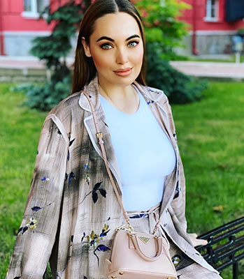 Smart bride Galina from Kiev (Ukraine), 33 yo, hair color brown-haired