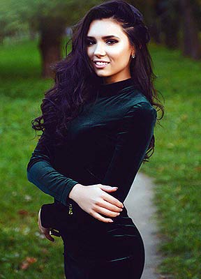 Temperamental girl Anastasiya from Minsk (Belarus), 30 yo, hair color chestnut