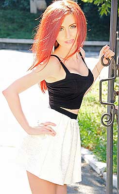 Romantic bride Yuliya from Kiev (Ukraine), 34 yo, hair color red-haired