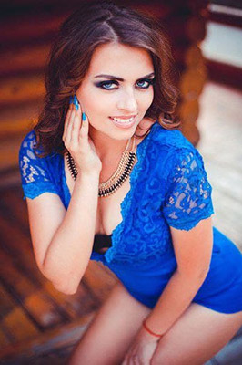 Intellectual lady Darina from Kiev (Ukraine), 36 yo, hair color black