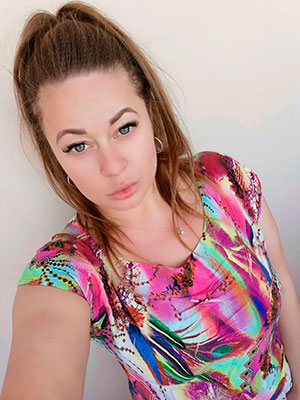 Serious bride Lyubov' from Donetsk (Ukraine), 36 yo, hair color brown