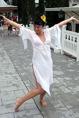 Cheerful woman Elena from Kiev (Ukraine), 41 yo, hair color chestnut