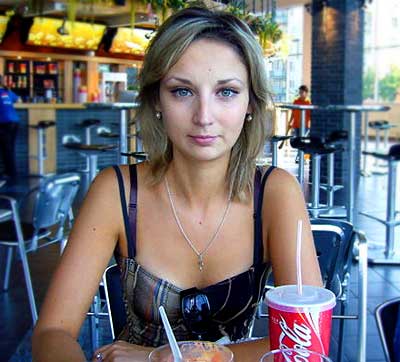 Active woman Elena from Kiev (Ukraine), 44 yo, hair color blonde