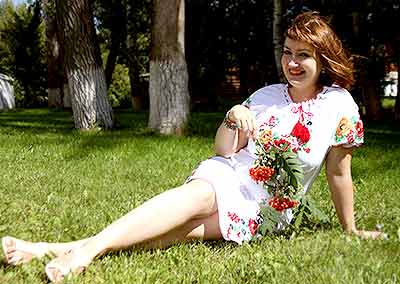 Sociable bride Ekaterina from Chernigov (Ukraine), 37 yo, hair color chestnut