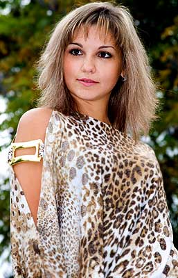Feminine woman Irina from Kirovograd (Ukraine), 37 yo, hair color light brown