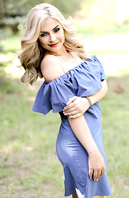 Open bride Marina from Konstantinovka (Ukraine), 29 yo, hair color blonde