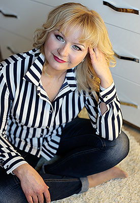 Tender woman Elena from Konstantinovka (Ukraine), 54 yo, hair color blonde