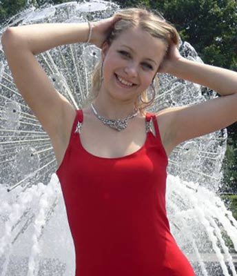 Talkative woman Irina from Donetsk (Ukraine), 34 yo, hair color blonde