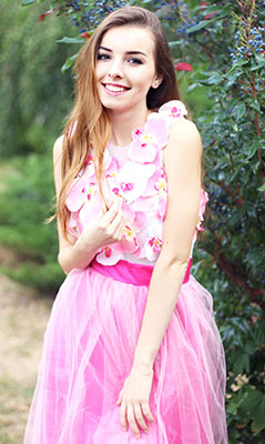 Interested bride Anna from Kremenchug (Ukraine), 24 yo, hair color brown-haired