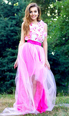 Interested bride Anna from Kremenchug (Ukraine), 24 yo, hair color brown-haired