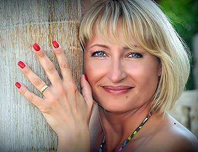 Kind woman Svetlana from Krivoy Rog (Ukraine), 54 yo, hair color blonde