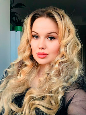 Gentle bride Elena from Constanta (Romania), 40 yo, hair color blonde