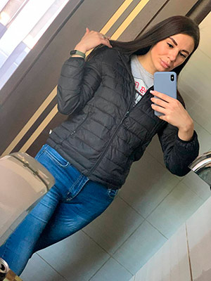 Divorced lady Yuliya from Nikopol (Ukraine), 30 yo, hair color brunette