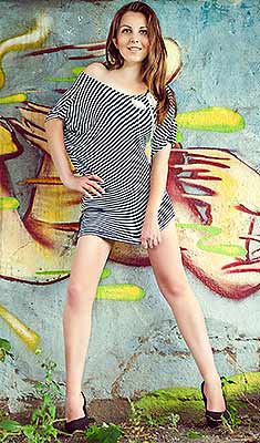 Open lady Kristina from Lugansk (Ukraine), 32 yo, hair color brown-haired