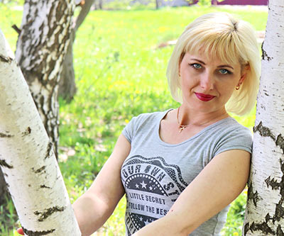 Cheerful lady Ol'ga from Lugansk (Ukraine), 46 yo, hair color blonde