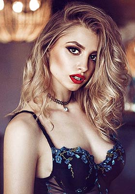 Positive girl Anastasiya from Dimitrov (Ukraine), 25 yo, hair color blonde