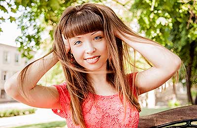 Gentle girl Lyudmila from Lugansk (Ukraine), 31 yo, hair color dark brown