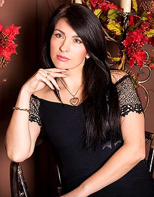 Tactful lady Lyudmila from Alchevsk (Ukraine), 48 yo, hair color chestnut