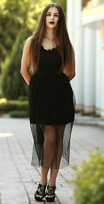 Cheerful bride Ol'ga from Lugansk (Ukraine), 34 yo, hair color brown