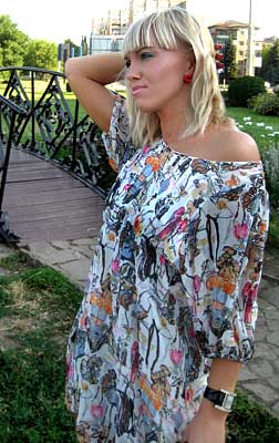 Sincere woman Tat'yana from Lugansk (Ukraine), 41 yo, hair color blonde
