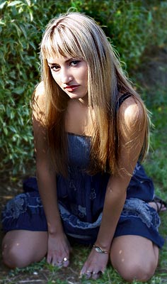Tidy bride Lyubov' from Lugansk (Ukraine), 38 yo, hair color blonde
