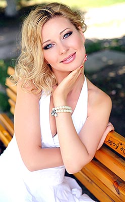 Polite lady Viktoriya from Lugansk (Ukraine), 37 yo, hair color blonde