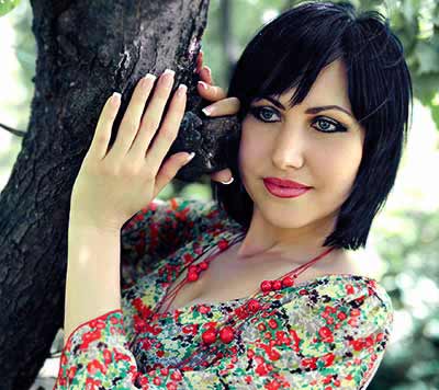 Pleased woman Elena from Lugansk (Ukraine), 44 yo, hair color black