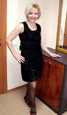 Pretty bride Irina from Lugansk (Ukraine), 44 yo, hair color light brown