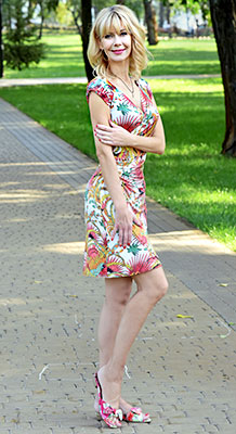 Good woman Irina from Kiev (Ukraine), 53 yo, hair color blonde