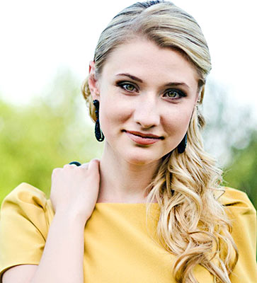 Attentive girl Alina from Kharkov (Ukraine), 28 yo, hair color blonde