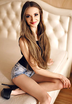 Marriageminded lady Anna from Kharkov (Ukraine), 37 yo, hair color brown