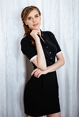 Open girl Elena from Kharkov (Ukraine), 30 yo, hair color light brown