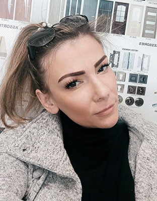Incredibly wife Elena from Severodonetsk (Ukraine), 46 yo, hair color dark brown