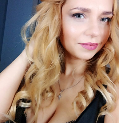 Sensual lady Yana from Borispol (Ukraine), 34 yo, hair color light brown