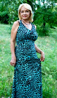 Active woman Valentina from Mariupol (Ukraine), 78 yo, hair color dark brown